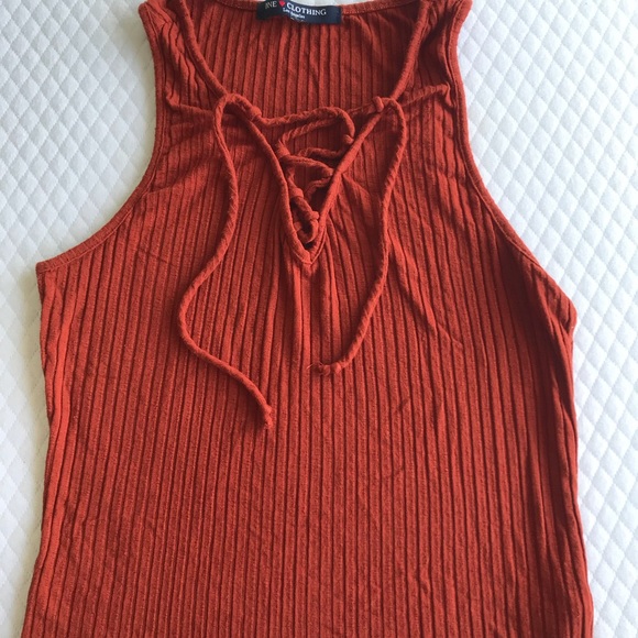 Crop top - Picture 1 of 2